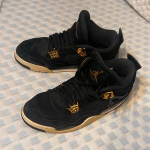 Air jordan 4 “royalty”
